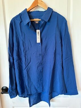 Chicos Relaxed Button-Down Shirt in Deep Blue